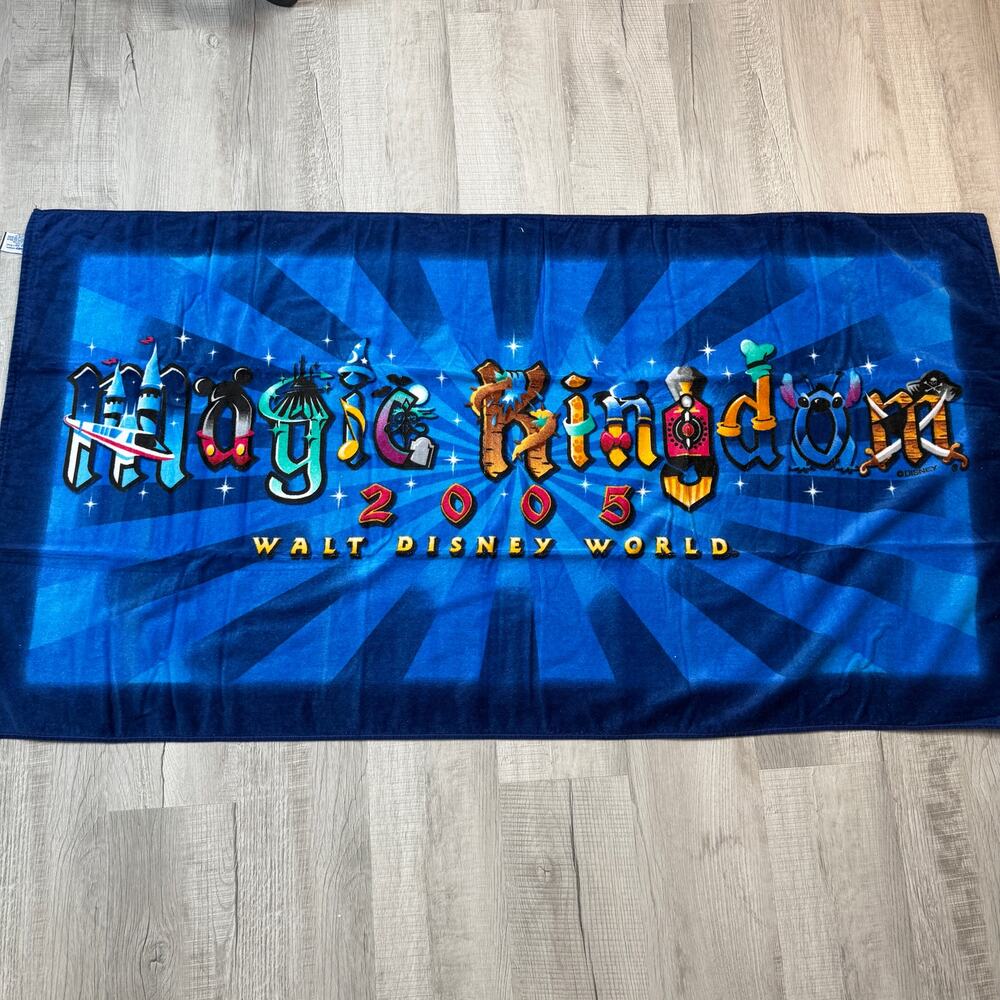 Vintage 2005 Disney Magic Kingdom Beach Towel Blue Walt Disney World Souvenir